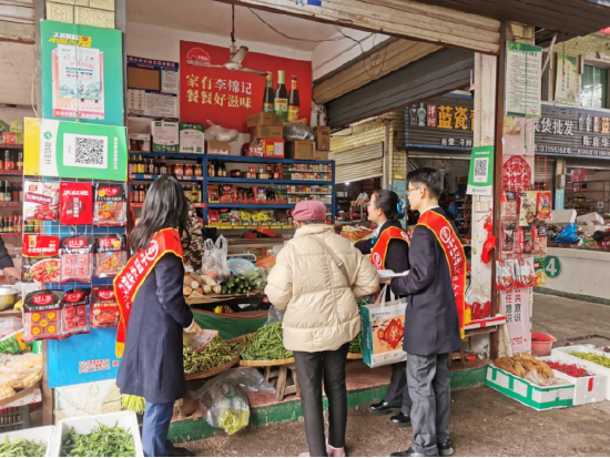 农行最新动态与小巷深处的独特味道，一家特色小店的惊喜之旅