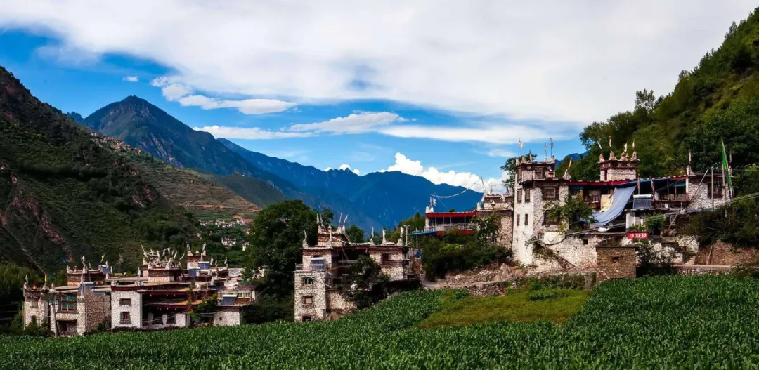 一户二宅最新处理办法，轻松探索自然美景的宅地之旅