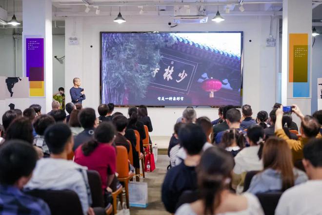 广饶长白班最新女招聘，科技引领未来职场，智能产品体验之旅启动