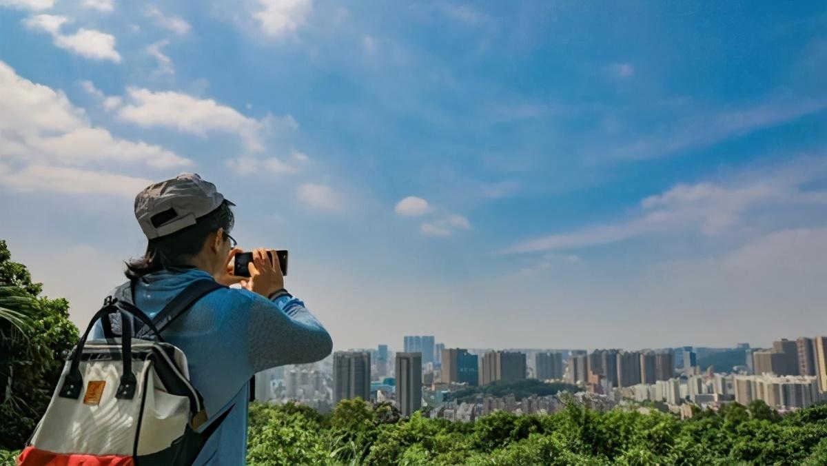 大疆最新款无人机，领略自然美景，探寻内心宁静的飞行之旅