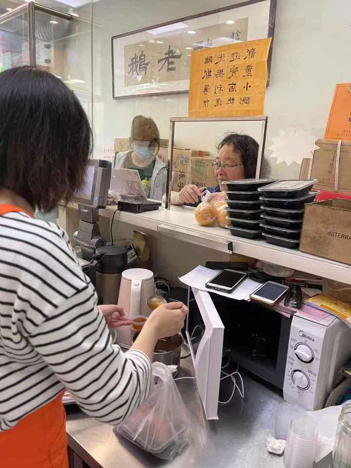 探索魅力小店，小米手机价格表揭秘